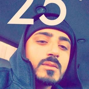 Meet your Posher, Azeem